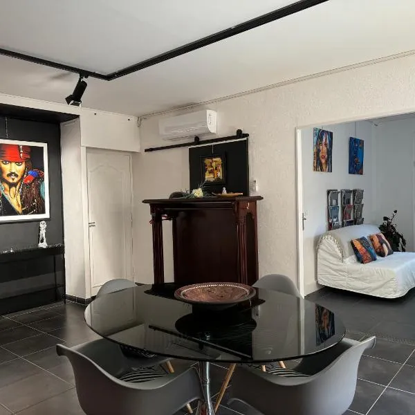 Dormez chez une artiste peintre, hotel v destinaci Caux