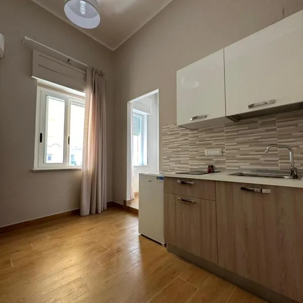 Portanova 6 Guest House, hotel em Nápoles