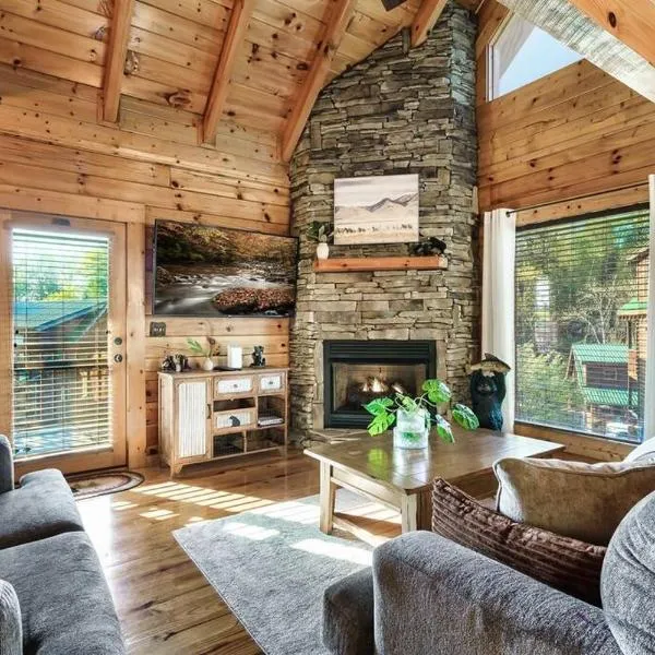 Groot's Place - 5 min to main parkway!!, hotel v destinaci Pigeon Forge