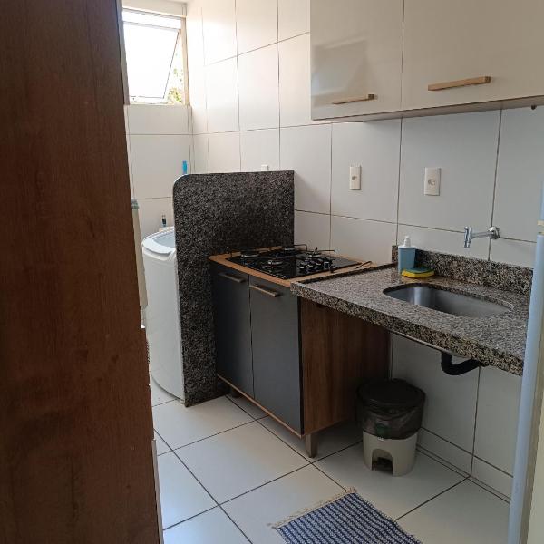 AP 102 Acolhedor situado na Zona Leste, com 3 quartos sendo 1 suíte - Foto 3