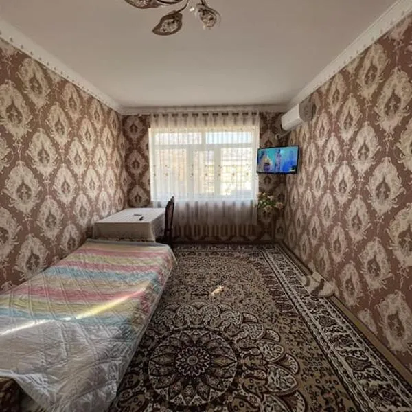 Firdausi Apartment、ホジェンドのホテル