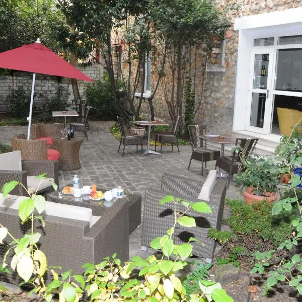 Hôtel Patio Brancion, hotel v destinácii Malakoff