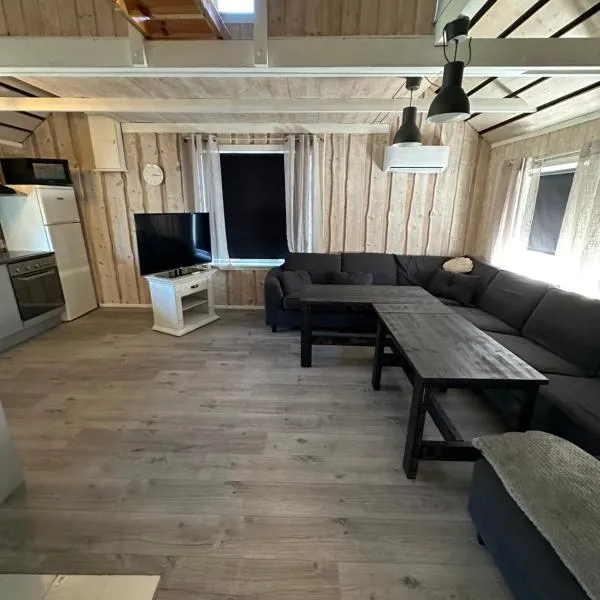 Koselig Sentrumsleilighet i 2 etg, hotel v destinaci Nes i Ådal