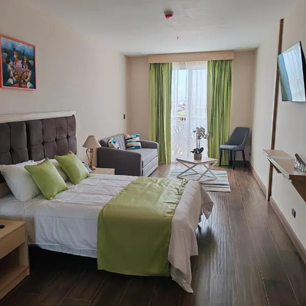 Hotel Puerto Limón CR, khách sạn ở Puerto Limón