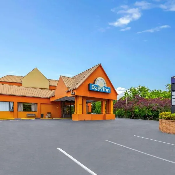 Days Inn by Wyndham Knoxville East, hotel in Knoxville