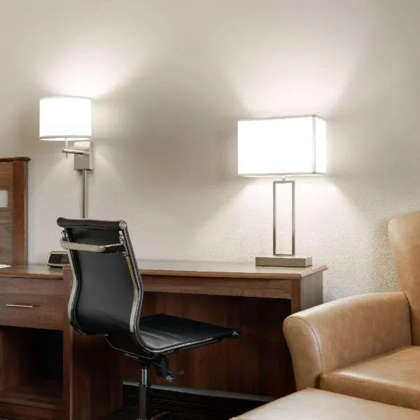 Travelodge by Wyndham Vaughn, hôtel à Vaughn