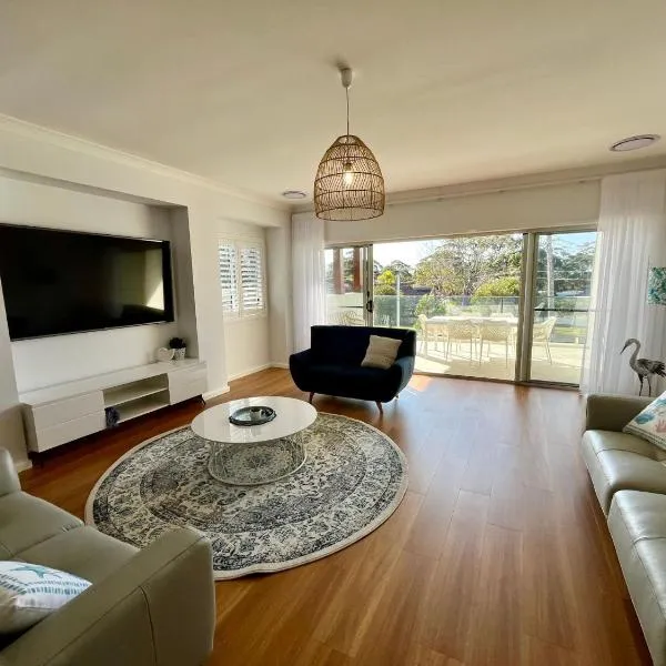 Sun Sea - New build, Luxury in Vincentia with Ocean Views, hotel in Vincentia