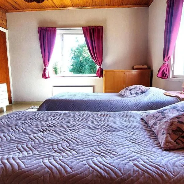 Villa Mummola Kahden makuuhuoneen huoneisto lähellä jokea, hotel em Simpele