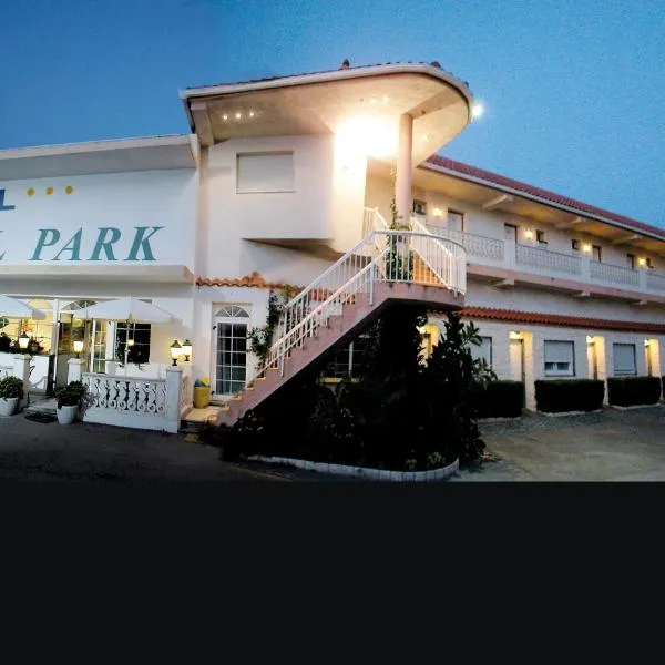 Hotel Crystal Park, отель в Винаросе