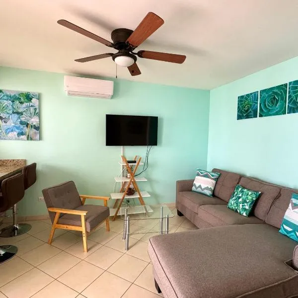 Ocean Breeze Condo, hotel v destinaci Coco