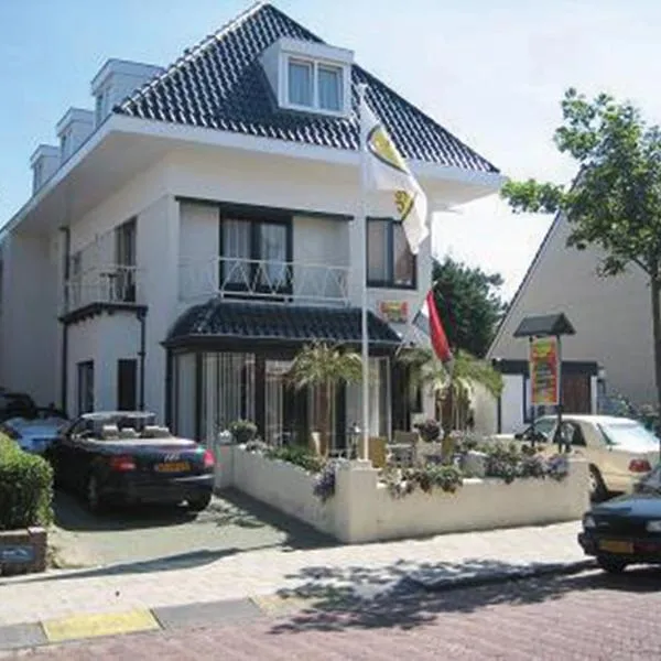 Hotel / Pension Villa Tanahlot, hotel i Zandvoort