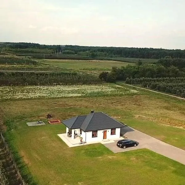 Domek wśród Jabłonek, hotel v destinaci Łoniów