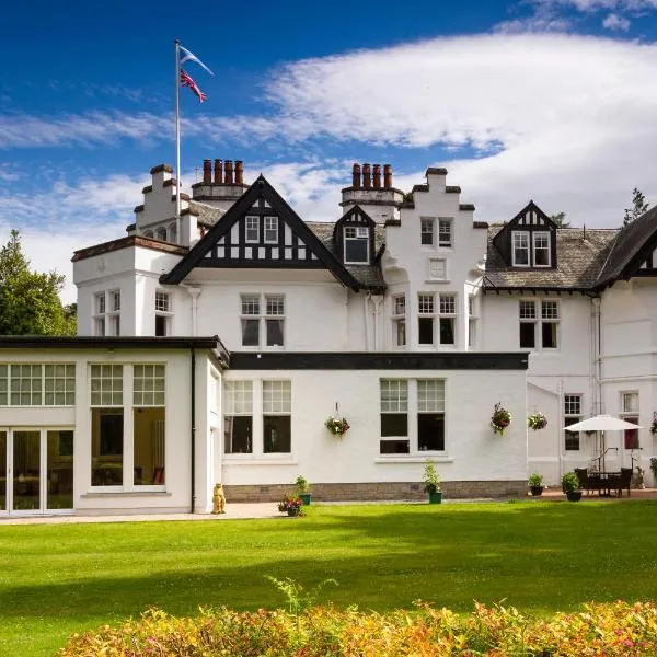 Pine Trees Hotel Pitlochry, hotel v destinaci Pitlochry