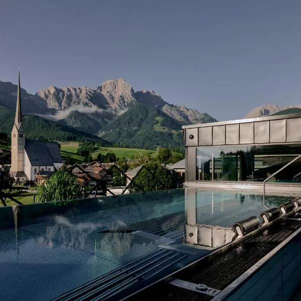die HOCHKÖNIGIN - Mountain Resort, hotel v destinácii Maria Alm am Steinernen Meer