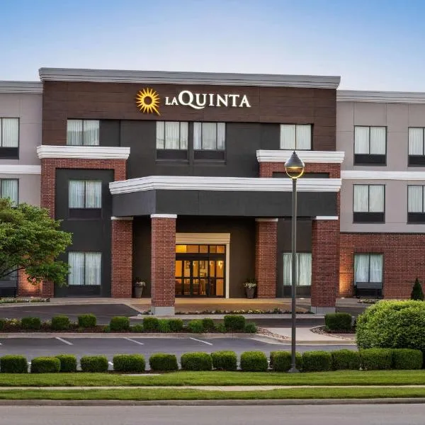 La Quinta by Wyndham Springfield Airport Plaza, hotel v mestu Springfield