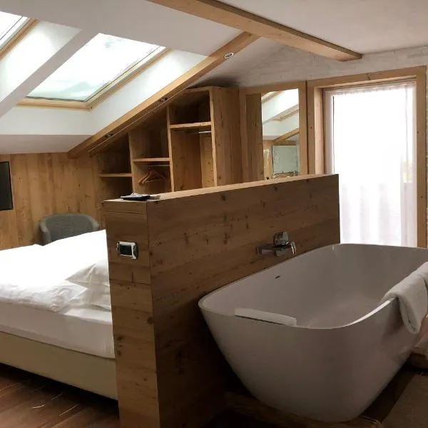 Fedaia Joy B&B、カナツェーイのホテル