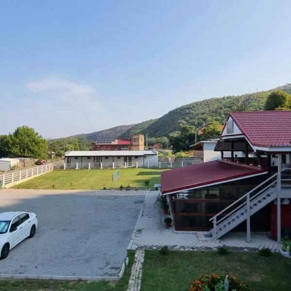 Casa Legrand, hotel in Baziaş
