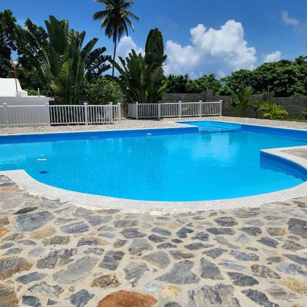 Bella Villa Roomy apartment at 5 min walk to the beach, khách sạn ở Las Galeras