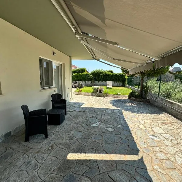 L'11 Affittacamere, hotel v destinácii Borghetto Santo Spirito
