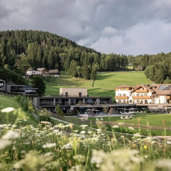 Hotel Viertler, hotel in Avelengo