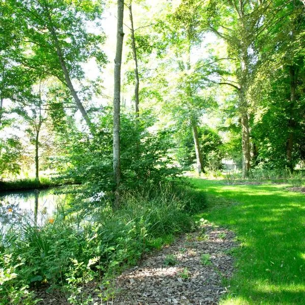 Le Parc du Château, hotel in Hermonville