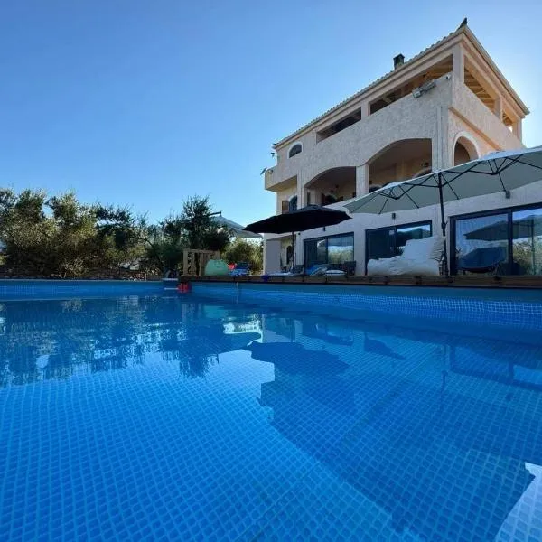 Elements of Diros, hotel in Pirgos Dirou