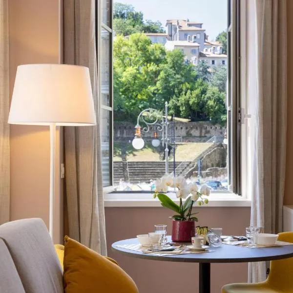 Teatro Romano Exclusive Suites, hotel in Trieste