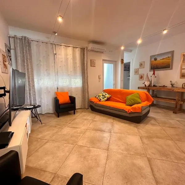 Il Don Minzoni 98 "Casa Vacanze", hotel v destinaci Lido di Camaiore