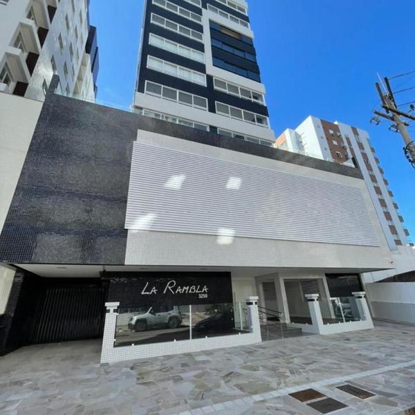APARTAMENTO LUXO, PROXIMO SANTINHA DUAS quadras MAR