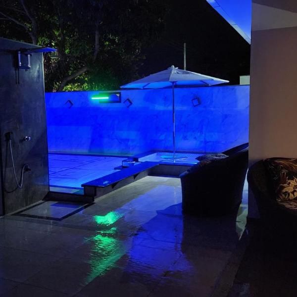 Casa, Praia, Peró com Piscina e Hidro Aquecida