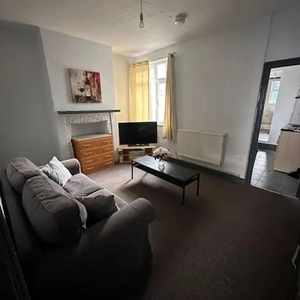 Spacious Comfortable & Central 3 Bed Near Town, hotel v destinaci Gillingham