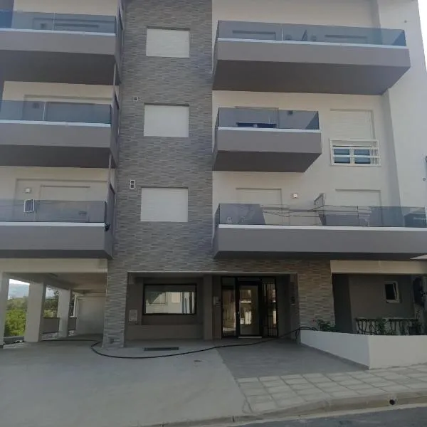 AK Apartments Ioa, хотел в Йоанина