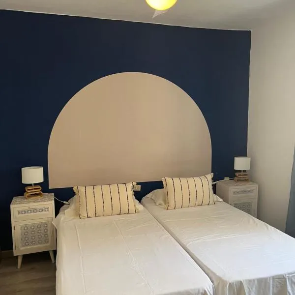 CORNELIA`S HOME TC2 playa, khách sạn ở Los Cristianos