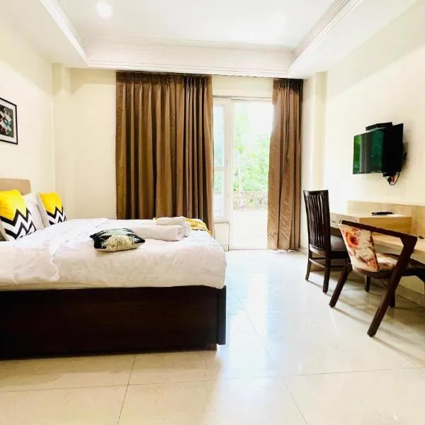 OLIVE Service Apartments Golf Course Road Gurgaon, hotel in Gurgaon