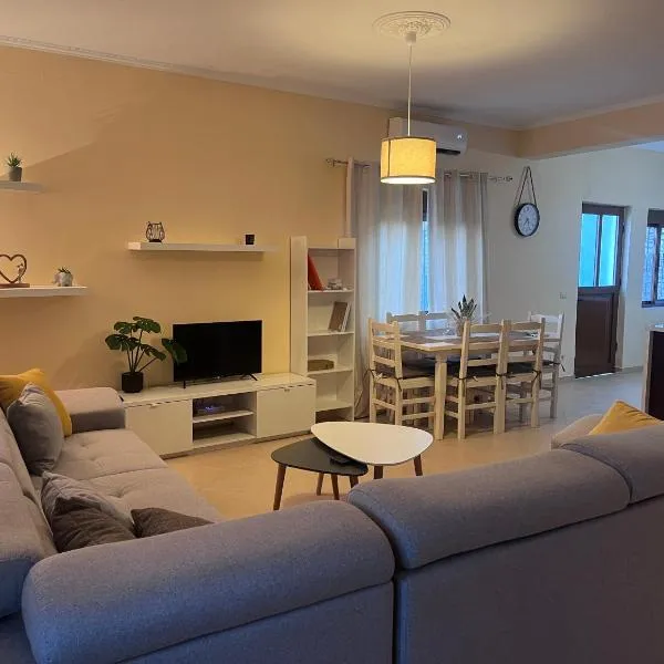 Andrew's place, hotel en Gjashtë