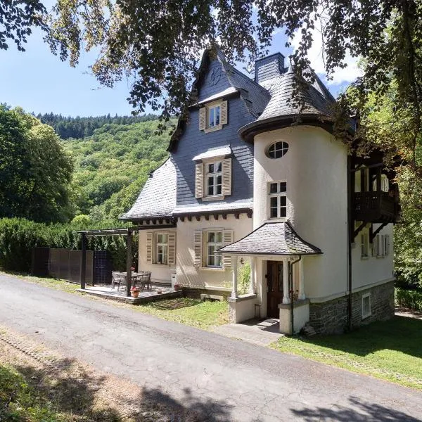 Landsitz Kammerburg Gästehaus, hotel v destinaci Lorch am Rhein