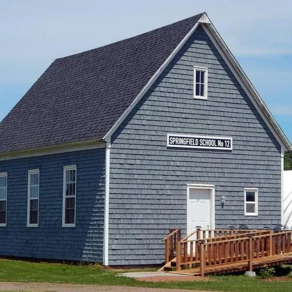 Old Schooling Summer Cottage, hotelli kohteessa OʼLeary