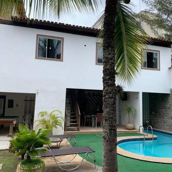 Casa com piscina na Praia do Forte