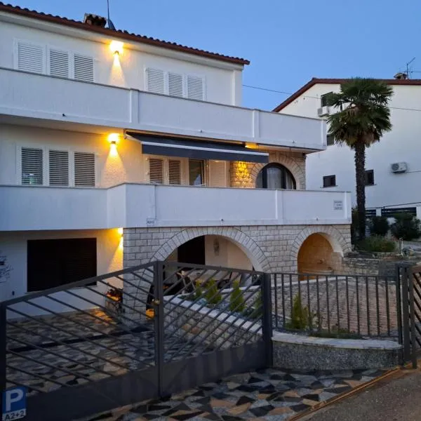 Apartments Ljubica, hotel en Poreč-Parenzo