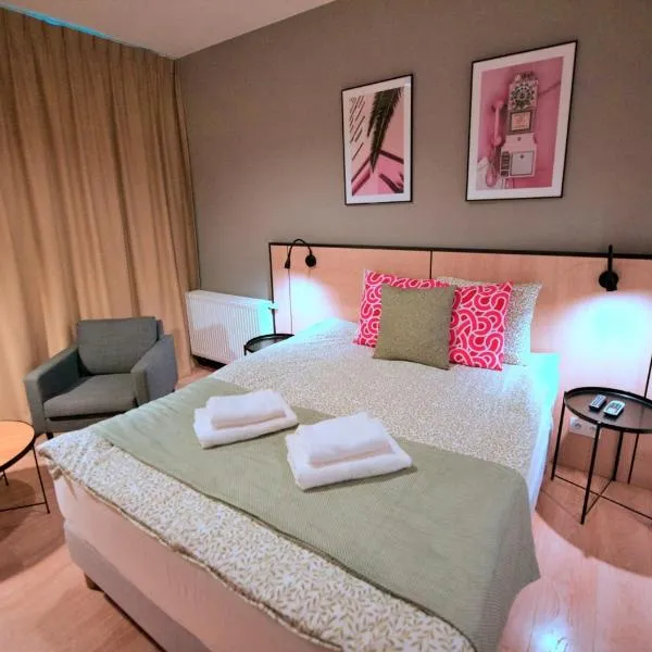 BK Aparthotel Praga - National Stadium - Comfortable Apartment for 4 people, hotel in Warsaw