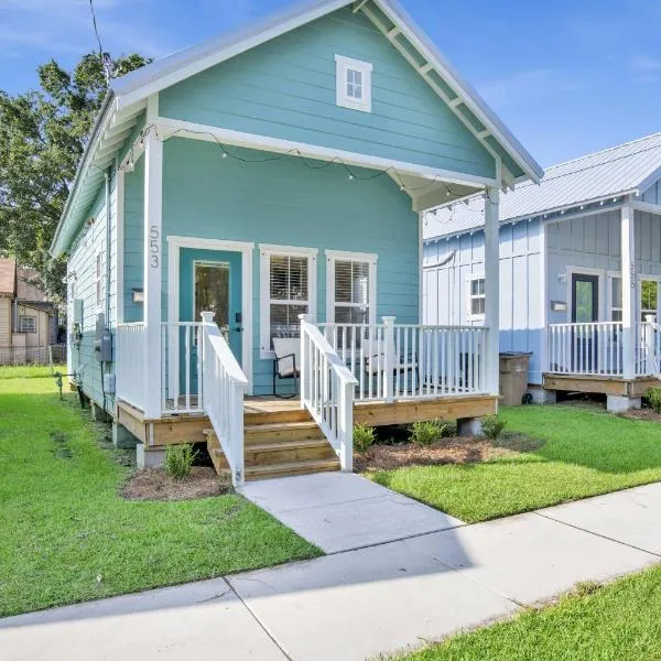 Brand New Cottage in Downtown Mobile! Walking-distance to Heart of Downtown!, hotel v destinaci Mobile
