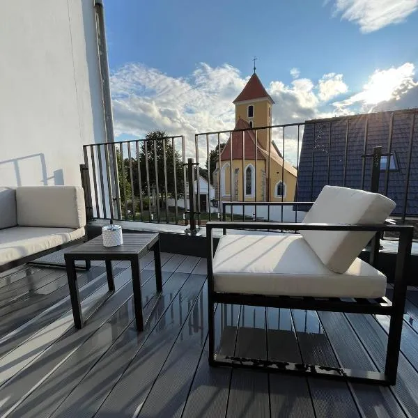 Family Apartments Černice, hotel v destinaci Mojné