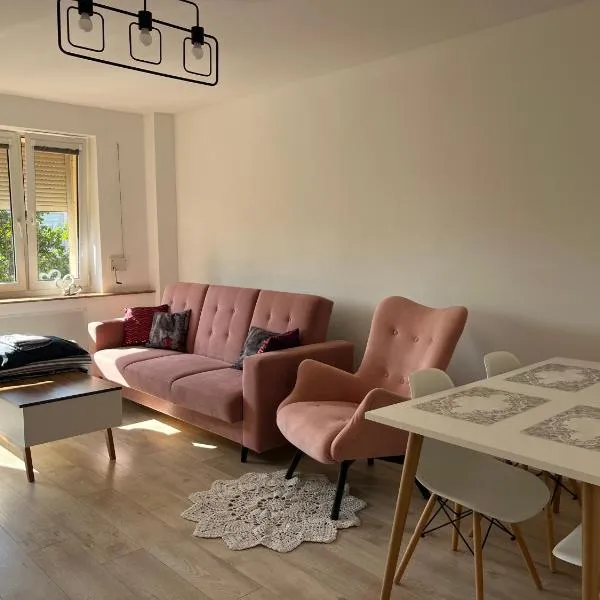 Apartament z balkonem, hotel in Łask