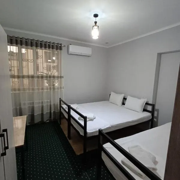 HOSTEL CHINOR, hotel in Samarkand