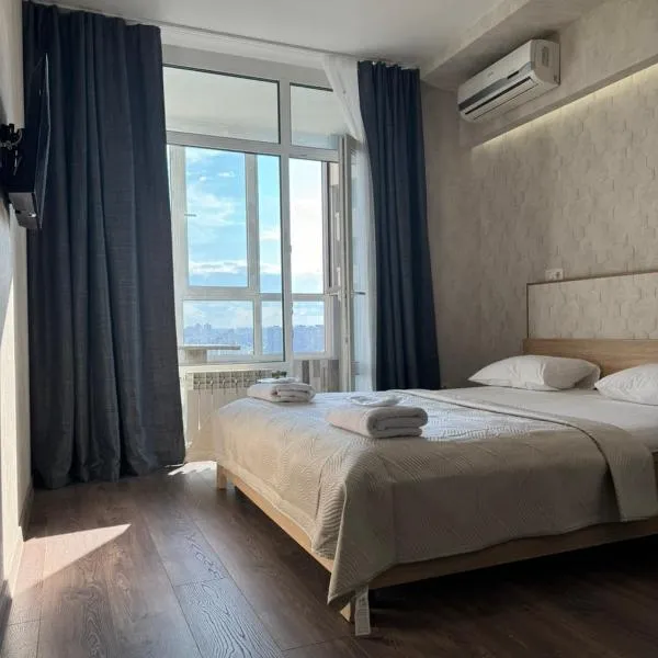 Solo Apartment Virmenska, hotel di Kiev