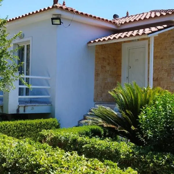 Arisvi house in Carpe Diem Villas and Houses、Kerámionのホテル