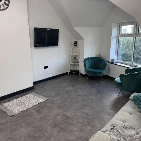City Apartment Sleeps 5 with Parking, hotell Manchesteris