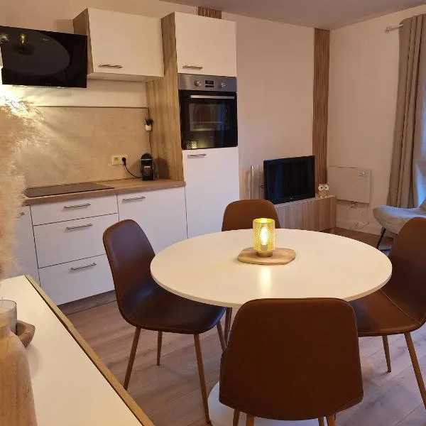 Home Sweet Semois, hotel v destinaci Vresse-sur-Semois