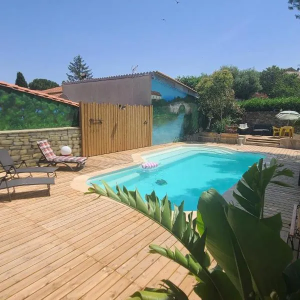 Le N 9, hotel v destinaci Argeliers