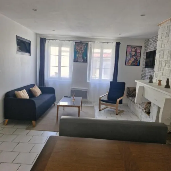 Maison Eden à 400 m de l'aéroport, hotel in Tillé